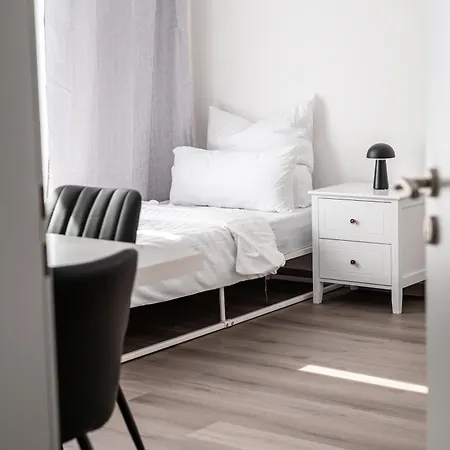 Monteur- & Gruppenquartier Mg L Balkon L Wifi L Smarttv Апартаменты Мёнхен-Гладбах