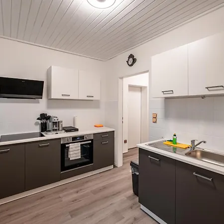 Monteur- & Gruppenquartier Mg L Balkon L Wifi L Smarttv * Мёнхен-Гладбах