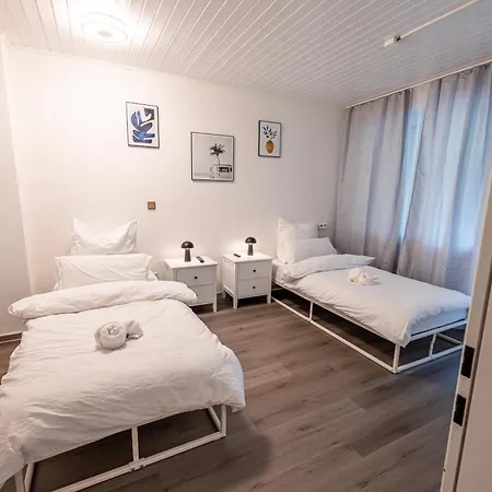 Monteur- & Gruppenquartier Mg L Balkon L Wifi L Smarttv Апартаменты *
